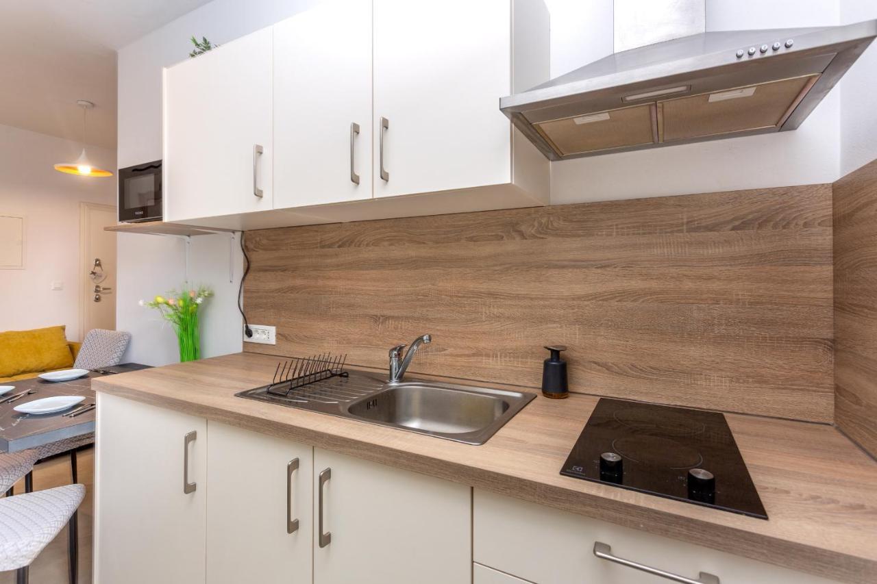 Divine Apartments باشْكا المظهر الخارجي الصورة