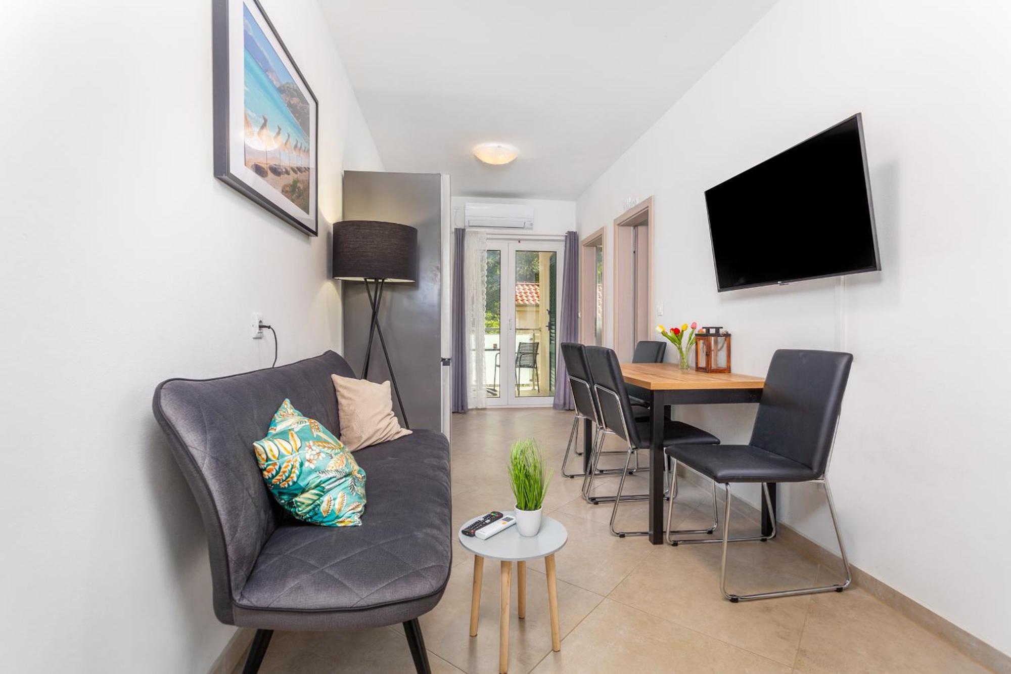 Divine Apartments باشْكا المظهر الخارجي الصورة